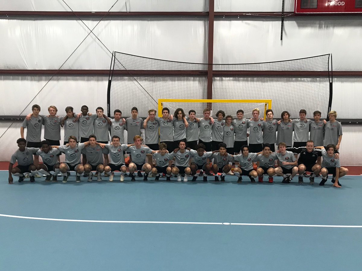FutsalVb's tweet photo. No days off💪🏼 @beachfc_vabeach 03,02,01 and 00 Red Boys hitting the courts this morning. #vbfutsal #futsalskills #playerdevelopment #thefutsalfutureisnow https://t.co/LyH7cSSWPO