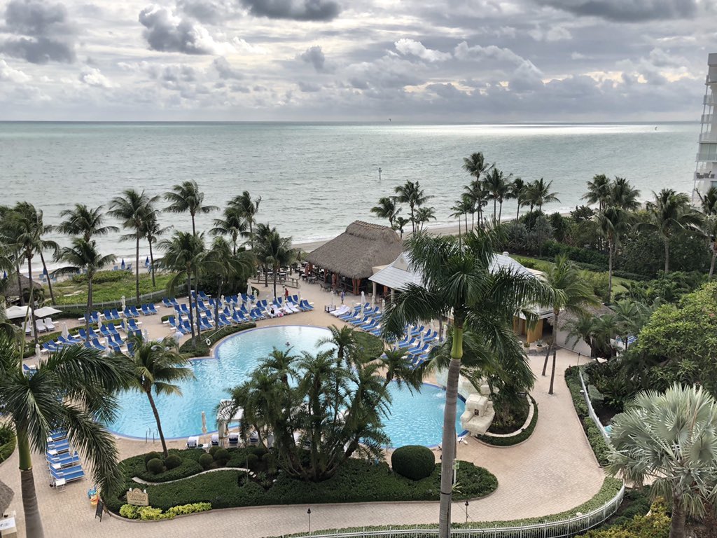 VickiAscione's tweet photo. If you have to be in a Saturday meeting, this is the place to be: #keybiscayneritzcarlton @RitzCarlton Key Biscayne #MPISFL #meetingprofs https://t.co/hEhWU2XZP9
