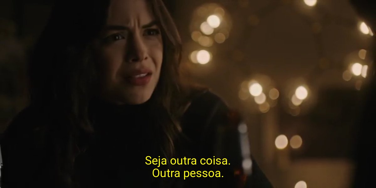 SANDROBFR's tweet photo. E aquela hora que a Donna Troy dá uma aula pro Dick
#titans https://t.co/aUXghZIOJS