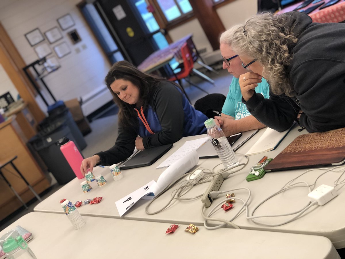 TraciPiltz's tweet image. Coding 🤖 friends at #406Cadre #teachcode @codeorg #CSFundamentals