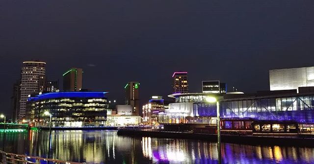 danfrazerauthor's tweet photo. Just been to see a ballet. A ballet. It was incredible. A ballet. @matthewbourne13 is a genius. I want more ballet. #ballet #swanlake #lowry #manchester https://t.co/k8cvsBgaoU https://t.co/vsLXqGhEQu