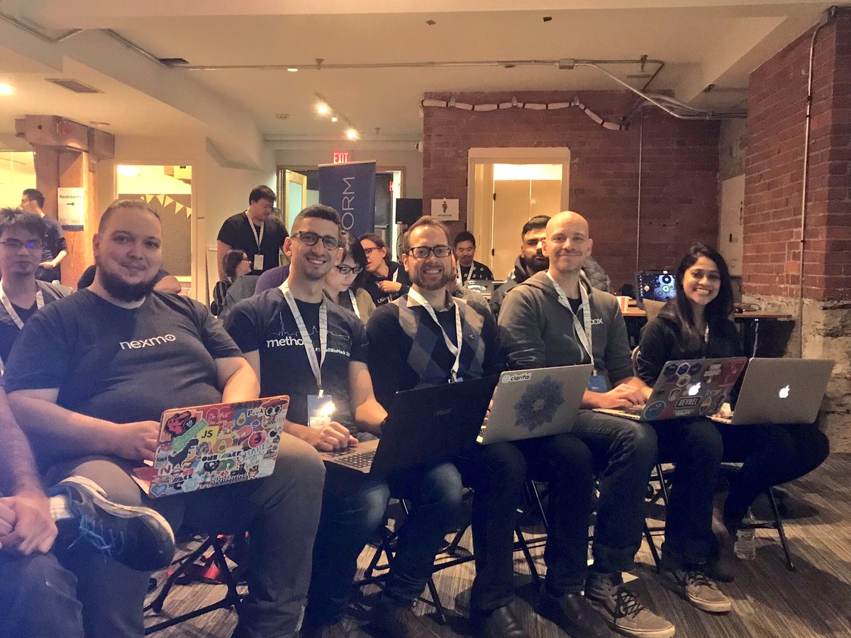 Intuit QuickBooks Canada tweet media