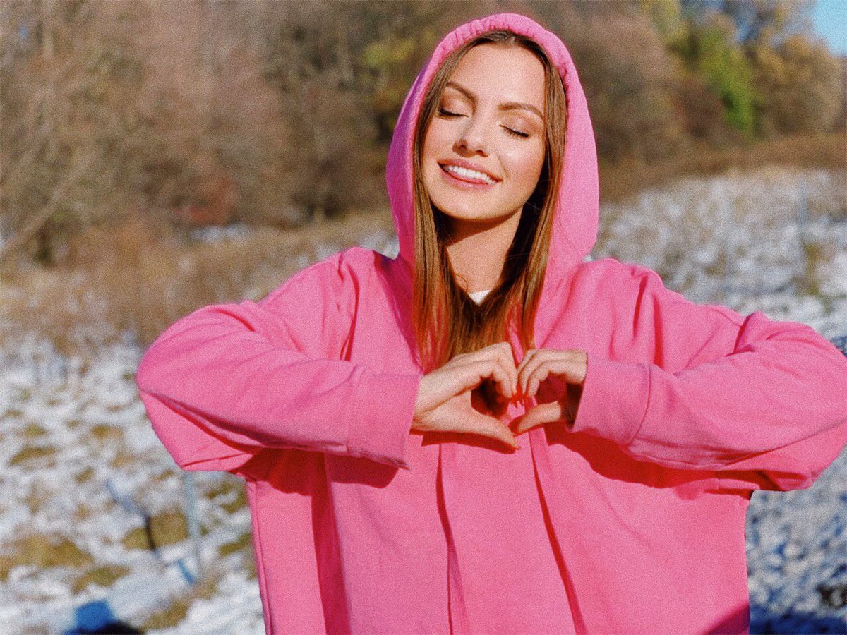 Alexandra Stan tweet media