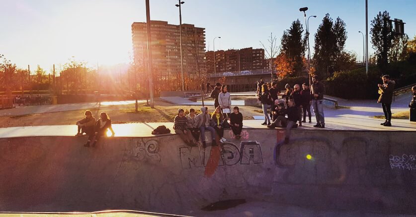 TheGangSpain's tweet photo. Shooting day 2/2. Back to college with an amazing team and a skull. Thank you all.
@SaatchiES 
#weareyourgang
#greatteam 
#shooting #saturday https://t.co/6R4BiH5nju