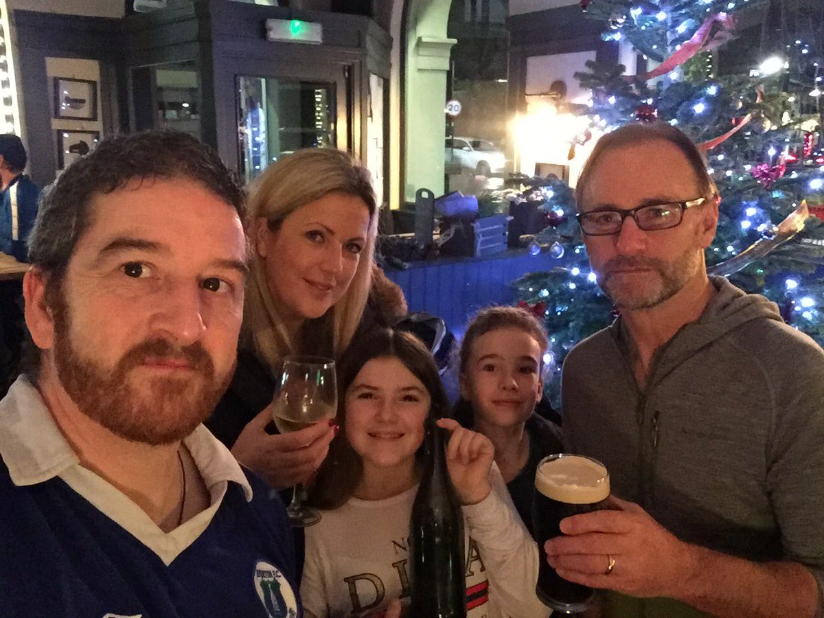 1martinemmett's tweet photo. Out with @DolanGerard and @Loodfried having a festival beer @tgnwpub. #GreatTunes and #NiceBeers https://t.co/mrFS4t7Aja