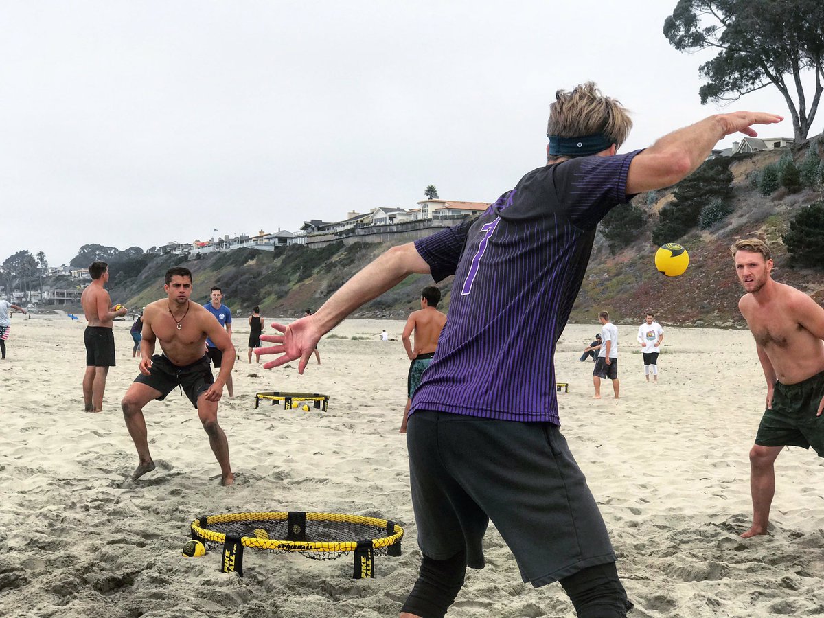 SCRoundnet's tweet image. Our third #MonthlyMoolahMeetup is approaching December 15th (Saturday) at #HiddenBeach (aka #BeercanBeach) in #Aptos! Our last two brought nearly 40 teams/$400 up for grabs! Only $12 a team. 💵 for top 3-4 winners. LAST DAY TO REGISTER 12/12! Link in bio to register! #Spikeball