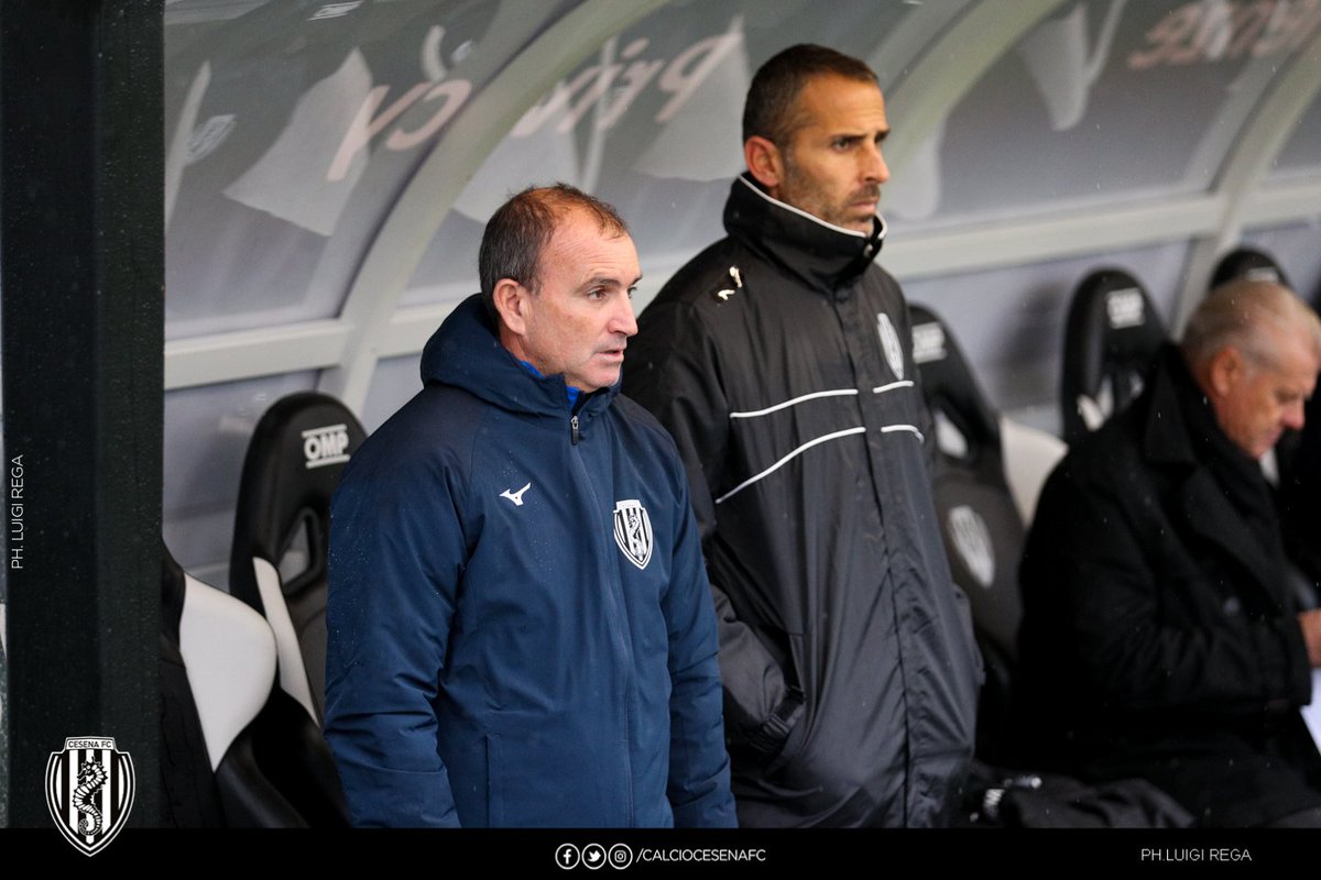 calciocesenafc's tweet photo. Sono 2️⃣0️⃣ i convocati di mister #Angelini per la gara contro il #Montegiorgio. Ci sono anche i neobianconeri #Tonelli, #Viscomi e #Fortunato
Ecco l'elenco completo: ➡️ https://t.co/Rm0A11yv1O https://t.co/eH3CpJlHr6