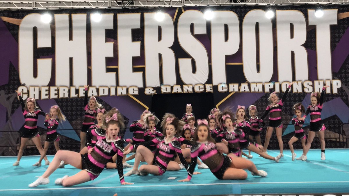 WheelTekByCCTek's tweet photo. @CHEERSPORTCorp RNR Roar Rocking the mat in Pittsburgh! #cheersport #RNRAllstarCheer https://t.co/dTtcg2CYGi