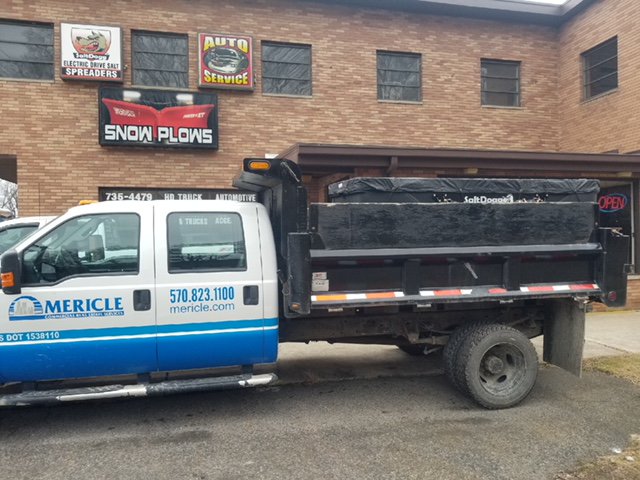 TruckShoppe's tweet photo. #Installed a Boss 9' Super Duty plow with D-Force down pressure option and a Salt Dogg Pro 2500 spreader on this 2010 Ford dump truck for Mericle Commercial Real Estate Services….#Boss, #Bossplow, #Snow, #Snowplowing, #Snowremoval, #Propertymanagement, #Landscaping,#Snowplow, https://t.co/dHzgaU5iHe