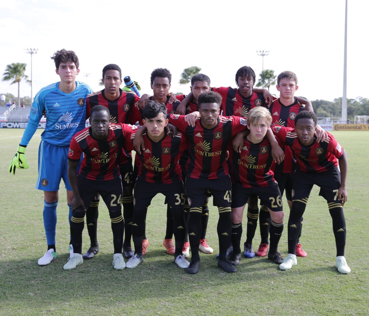 Hard fought game 🔴⚫️

#ATLUTD U-17s fall 2-1 to <a href="/SockersFCacad/">SockersAcademy</a>
