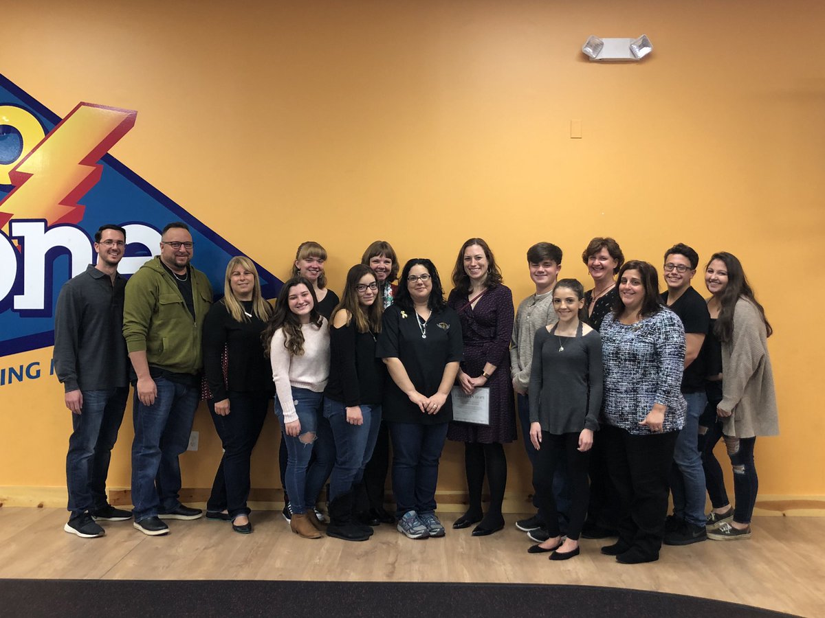 emilianashope's tweet photo. Today was a special day. We were able to present Dr. Suzanne MacFarland with a $10,000 dollar check in memory of Emiliana and Tim for Polyposis Research https://t.co/2RLSpBX54v