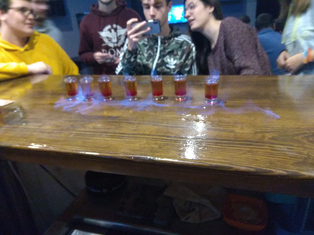 NewGameBar's tweet photo. Un nido de spyros!!!!! https://t.co/q3MTd15pFH