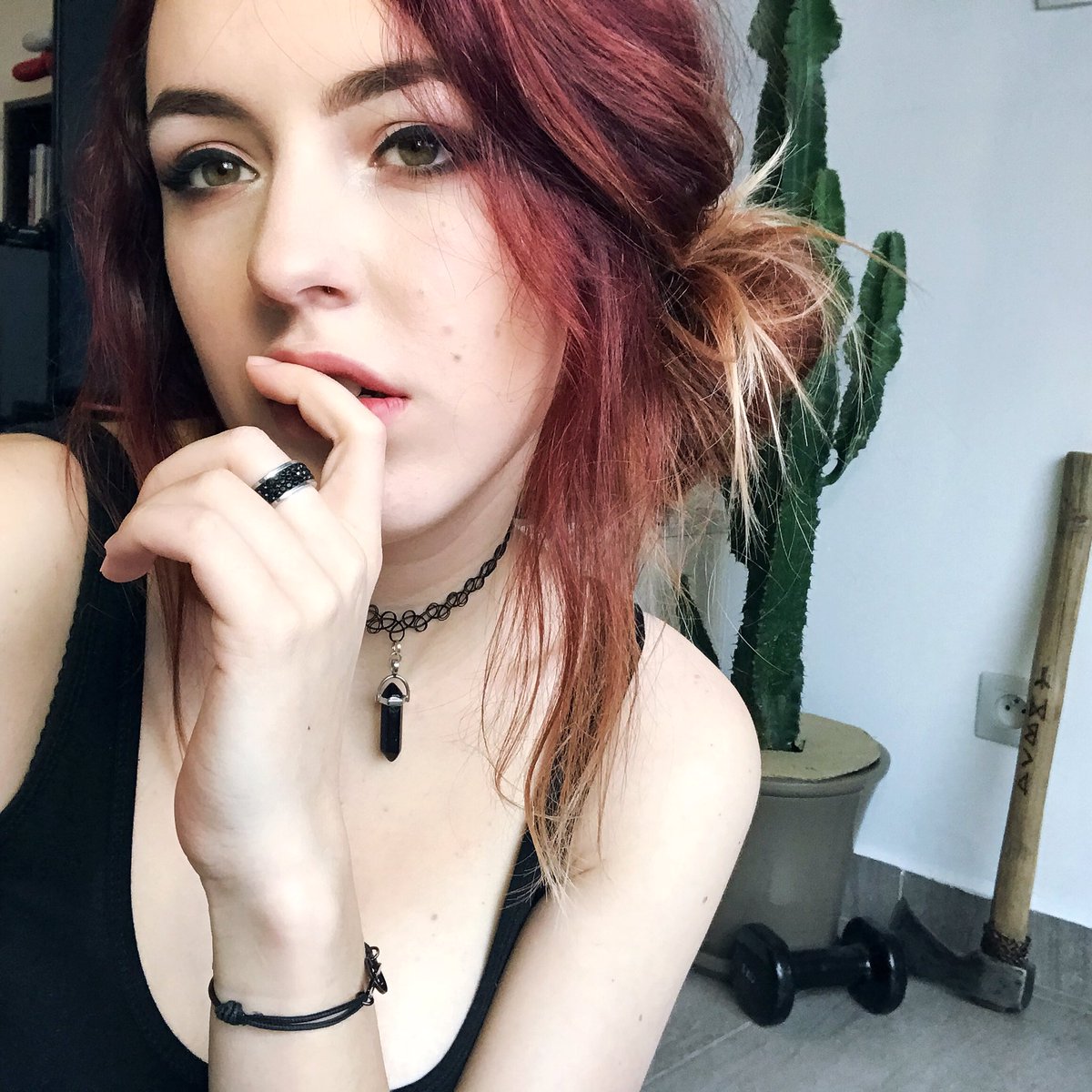 mangchanis's tweet photo. #Evolution2018 
Alors y’a du changement ? (Outre la couleur de cheveux xD) https://t.co/ES1Jyq3ooo