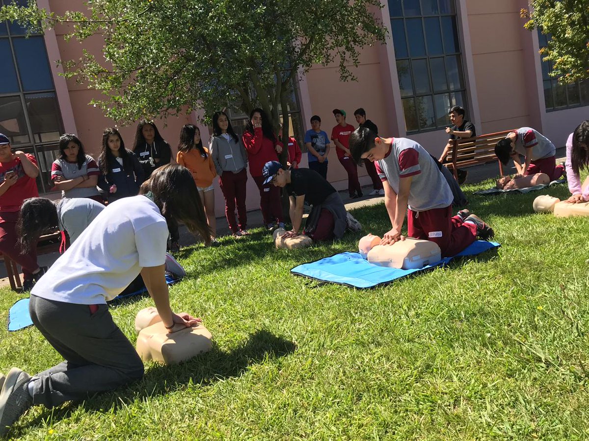 seguridadspp's tweet photo. #Ahora se desarrolla Campamento de seguridad escolar CASEES 2018, donde el municipio @SanPedroPaz participa como expositor en materia de prevención y preparación frente a emergencias.
Actividad organizada por el Liceo #Ceat @SANPEDRO_CC @InfoOctava #DISEP https://t.co/dZ2XVGOEvB