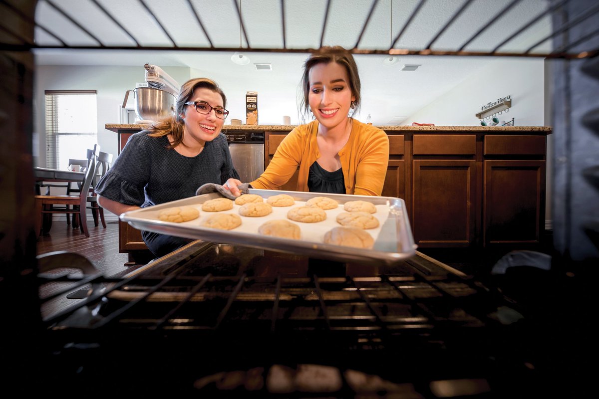 EmeraldCoastMag's tweet image. Santa shouldn't be the only one who gets cookies this year. So we've enlisted local bakers to share their tips, tricks and a delicious recipe for irresistible holiday cookies. bit.ly/2QpfxM5