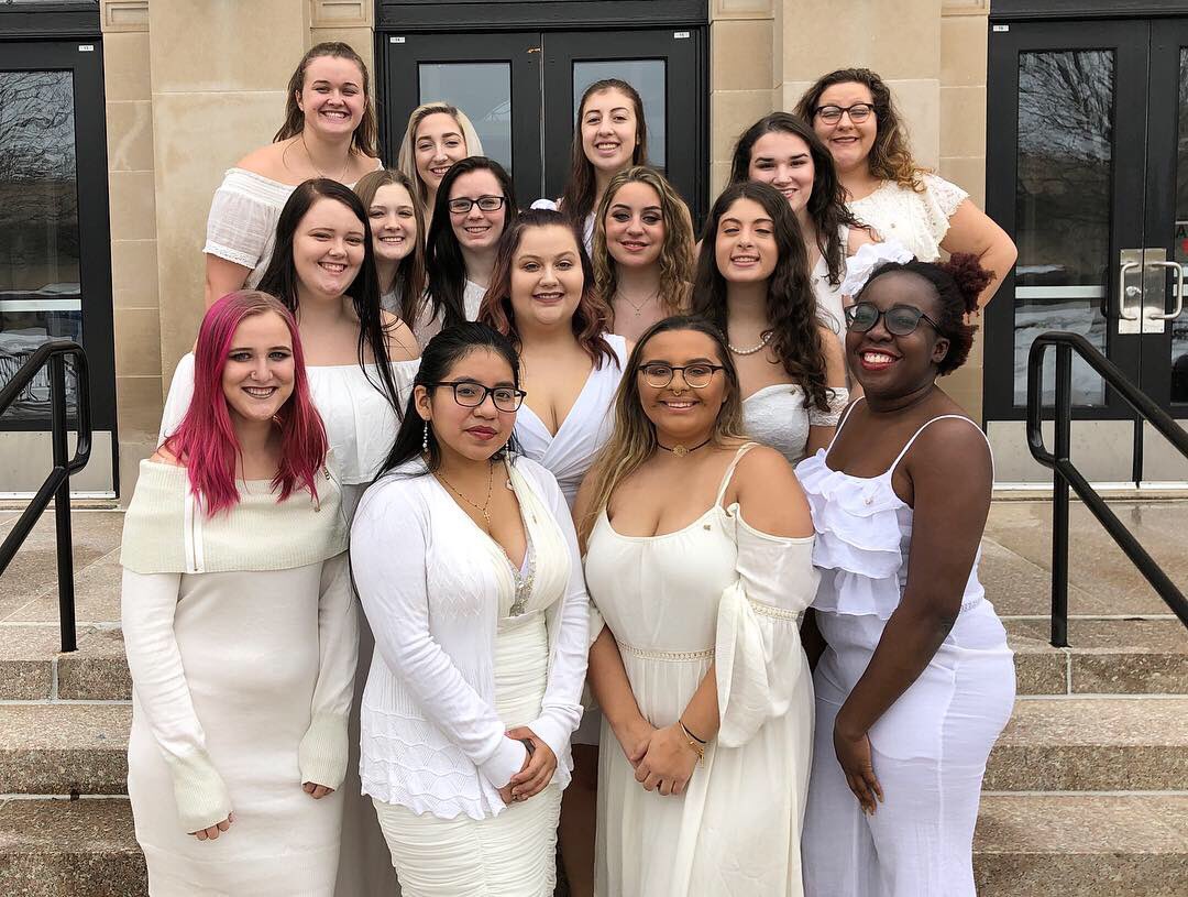 Congratulations to our newly inducted sisters, the Alpha Mu Class of Fall 2018💚💙