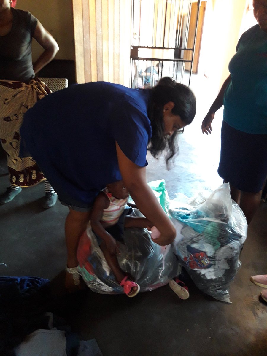 "If #charity cost nothing, the world would be full of #philatrophist.."
Thank you so much buti <a href="/mathebdz/">Dzunani</a> for your great #Generosity joining hands with @creseldahfoundations to make a difference...
#PurposeDrivenLife #livingonpurpose