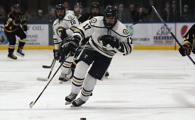 TrineAthletics's tweet photo. ACHA D2 return home for a contest against Michigan State today at 5 p.m. Come over to Thunder Ice to support the team!
#TrineNation #GoThunder @TrineACHAHockey https://t.co/Vs7dyoJVwL