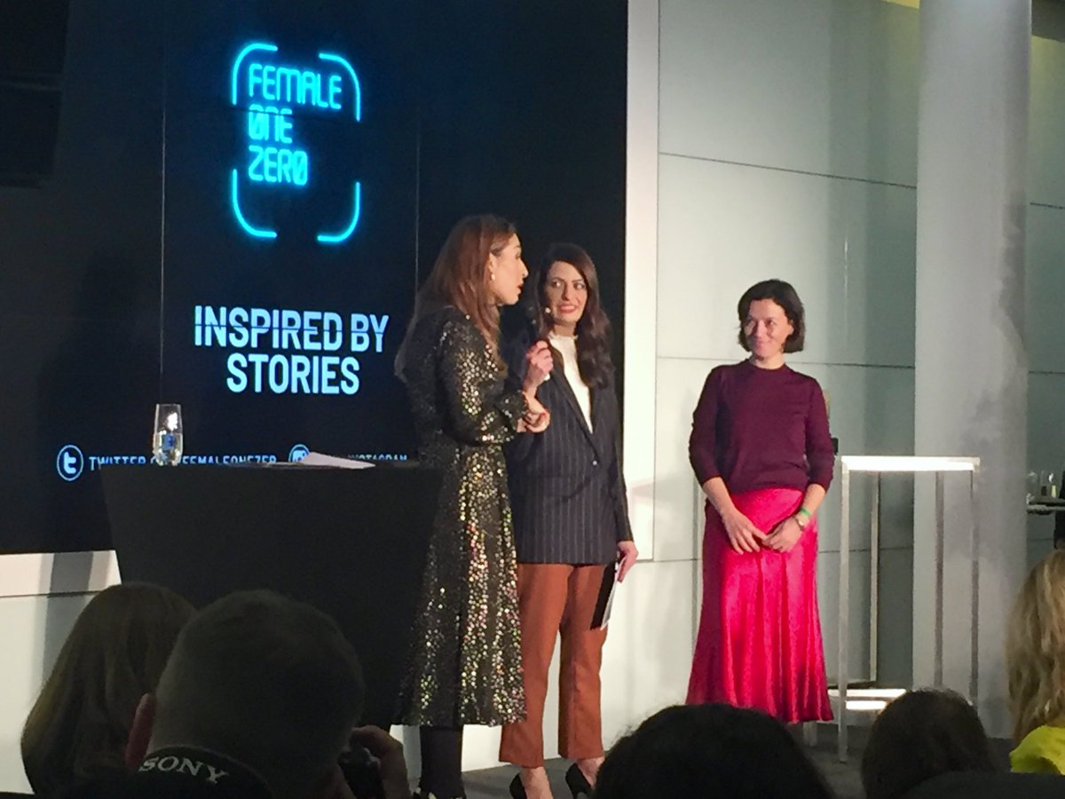 LenaRogl's tweet photo. Endlich offiziell: Der Launch von @FemaleOneZero! Und was gäbe es für eine bessere Chefredakteurin als @natascha_zeljko?! #dfla18 https://t.co/9suzXnVD8Z