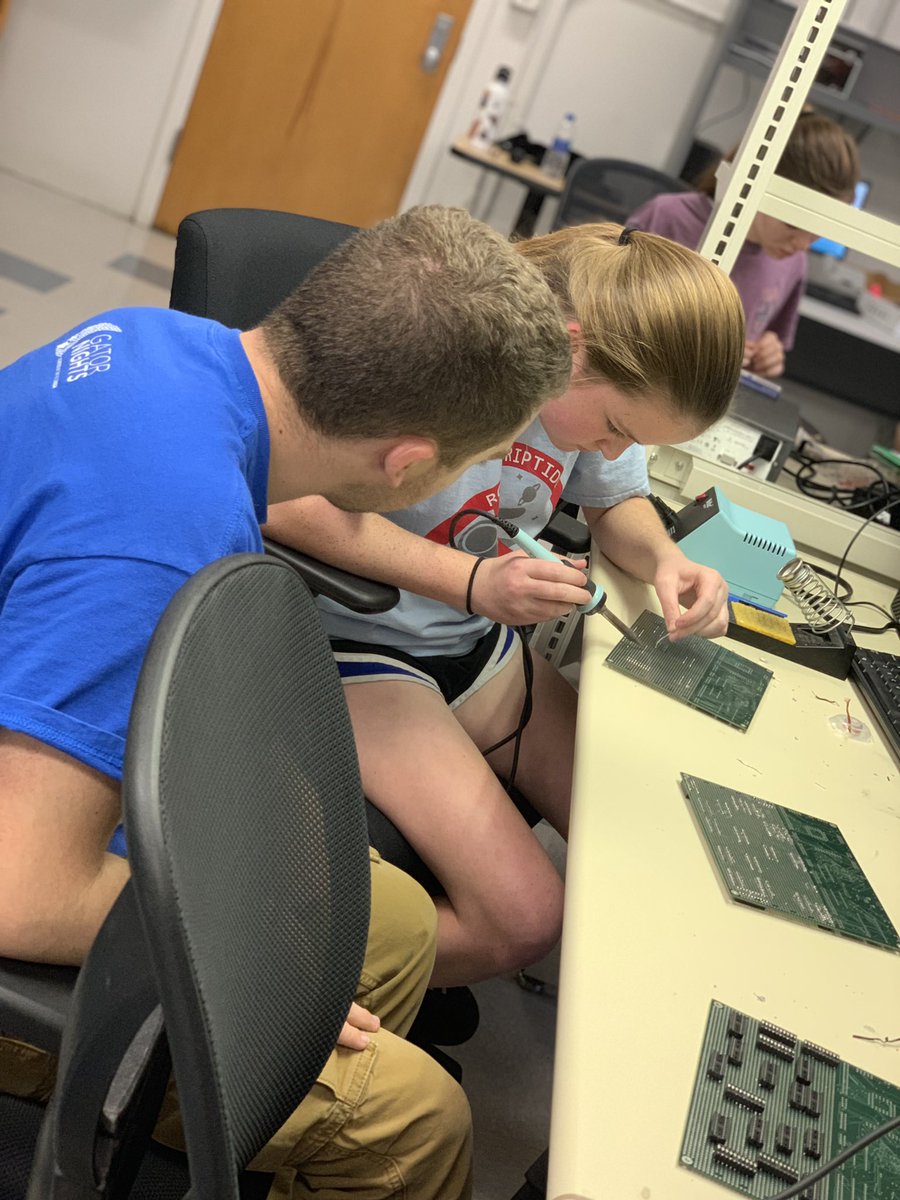 FRCRiptide4118's tweet photo. @GRiPUF teaching @FRCRiptide4118 team members and their coach about soldering and adapting @PlayStation controllers for people with upper limb differences #partnerships #outreach #FIRSTwithAT #MoreThanRobots #GRiPTide @FRC1523MARS - See someone familiar? @pkyongedrs @UFTheHub https://t.co/04kghGH79u