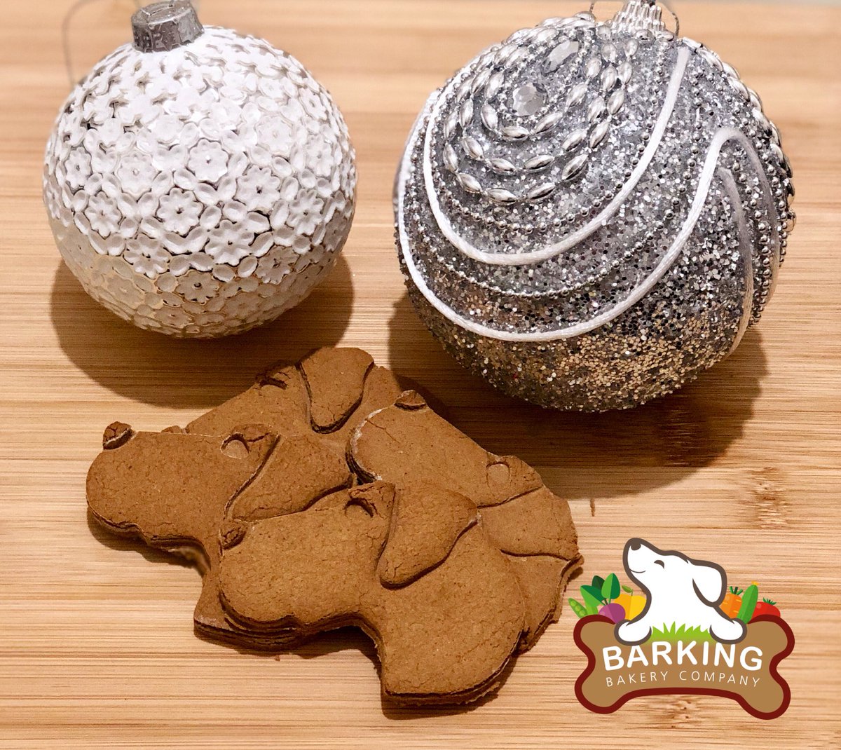 Limited edition Ingwerdanes are back for December only, baked with ginger and molasses they smell and taste just like gingerbread, but for dogs 🐶 🍪❤️🎄