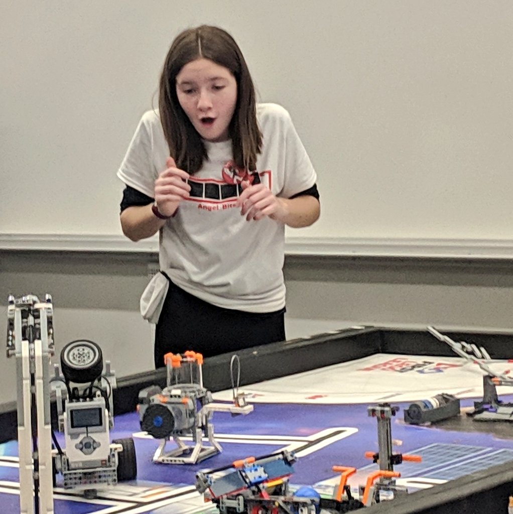 4525robotics's tweet image. Wow these kids are crushing it! So proud of their hard work &amp;amp; innovative #engineering ideas! Way to represent #ElginCounty and #RuralRobotics !!!! 🤖🤖🤝🎉🙌‼️ #AngelBytes #AngelBits #CrusaderBots #allthefeels @ASUcrusaders @StAnnesLDCSB @LDCSBSchools