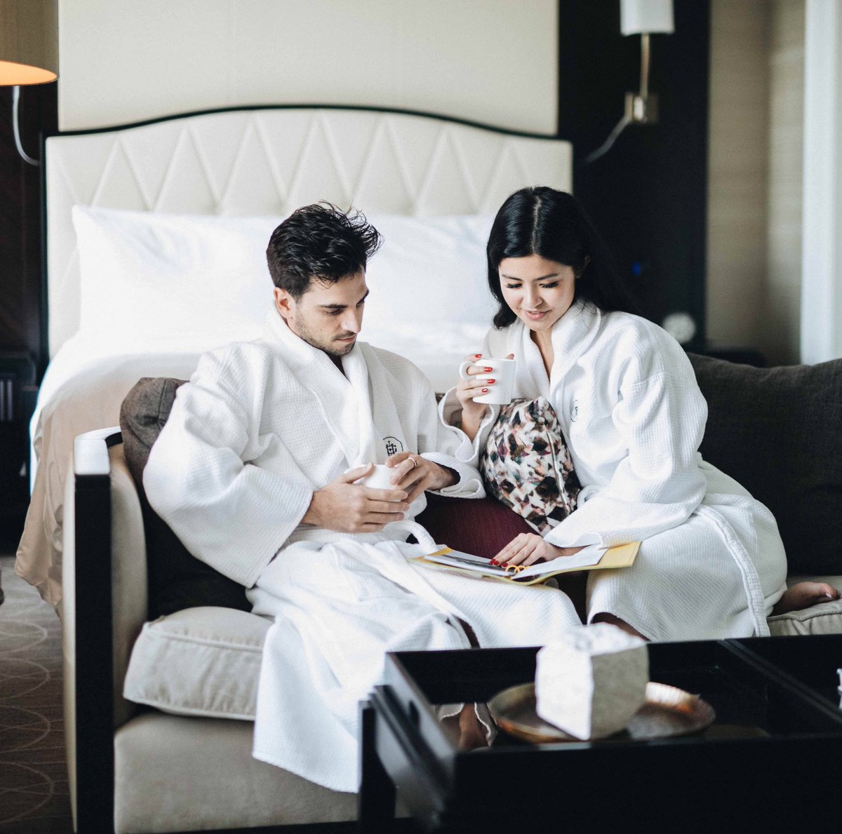 Win a luxurious $1350 couples retreat to <a href="/RWHotelGeorgia/">RosewoodHotelGeorgia</a> with <a href="/DailyHiveVan/">Daily Hive Vancouver</a>’s #DH12Days ow.ly/Scj530mP5L5 RT to enter!