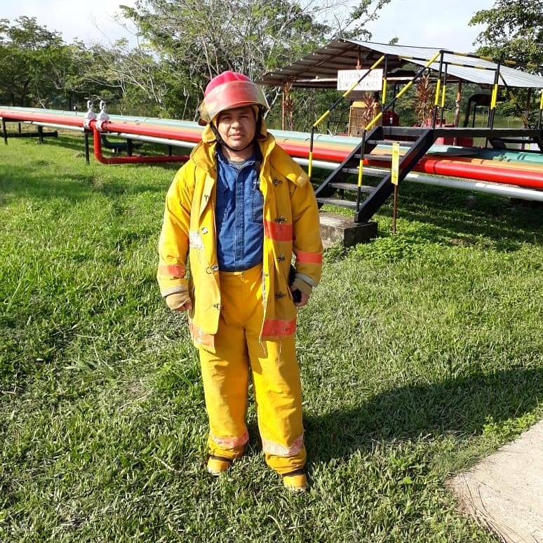 Cruiz1993's tweet photo. Siempre he admirado el trabajo de los Bomberos 🚒.. https://t.co/ImKlwu1MFx