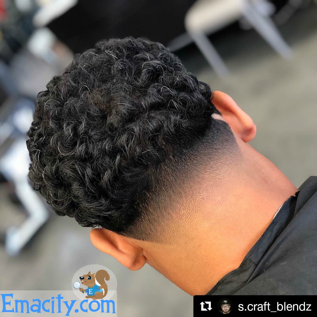 #Repost 
・・・
#HeadlinesBarberShop #landolakes #BarberLife #tampabarber #tampabarbers #tampabarbershop #floridabarber #floridabarbers #tampa #florida #floridabarberassociation #barbershopconnect #nastybarbers #faded #lowfade #beard #beardgang #fade #barbersinctv #sharpfade