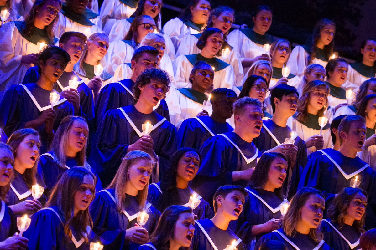 gustavus's tweet photo. LIVE: Watch now as Christmas in Christ Chapel is streamed around the world as we explore Visions of Divine Mystery! https://t.co/lerOL9sp5h #CinCC #whygustavus https://t.co/qF5UvPIUuy