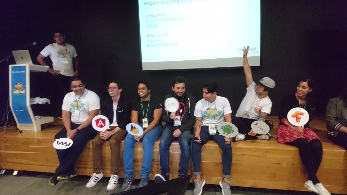 gdgmed's tweet photo. We have a very fun panel with all our speakers at #devFestMedellin2018
Tenemos un muy divertido panel con todos nuestros Speakers en #DevFest18 https://t.co/KqBby6I7AU