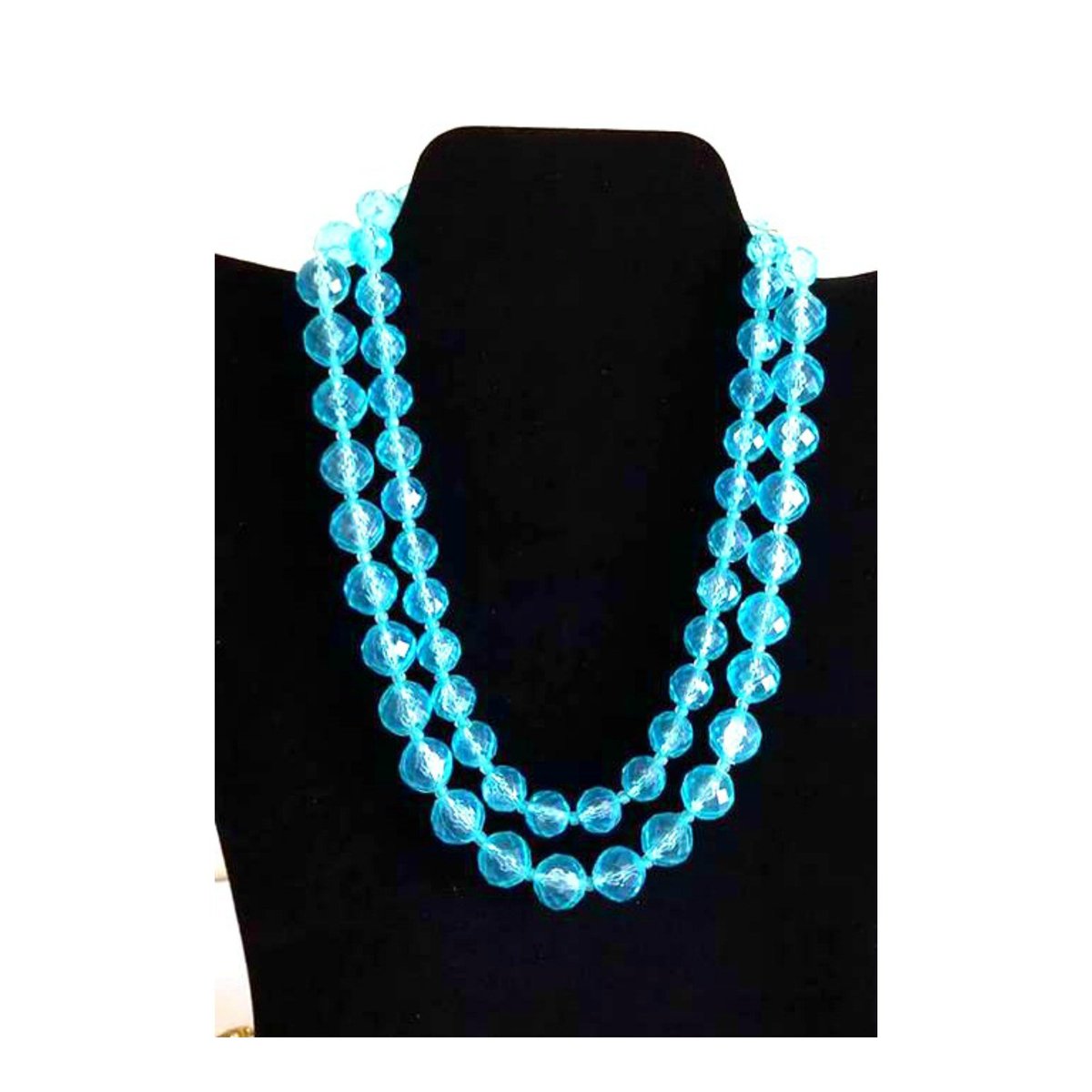JunkYardBlonde's tweet photo. Vintage 2 Strand Blue Crystal Bead Necklace, Crystal Beaded Necklace, Glass Beads, Statement Necklace, Prom Jewelry https://t.co/nYUIpWtiyp #JunkYardBlonde #Gotvintage #Etsysellsvintage #2Strand https://t.co/YQfRgOwfLA