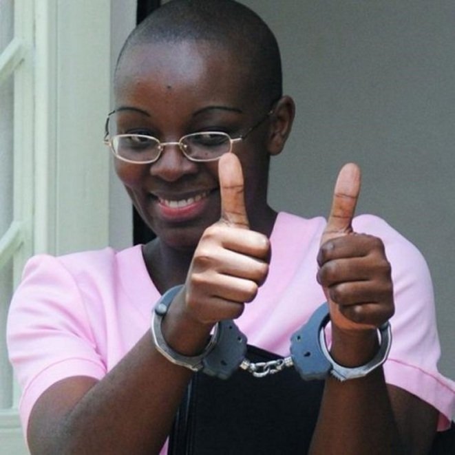 ruhumuza's tweet photo. Alors qu'avec 68% de femmes au parlement, le Rwanda est numéro un mondial, je trouve particulièrement révélateur qu'aucune élue Rwandaise ne se soit jamais, en huit ans,mobilisée pour des prisonnières politiques que des élues étrangères (US et Canada) n'ont pas hésité à soutenir. https://t.co/UVSjjN00YJ
