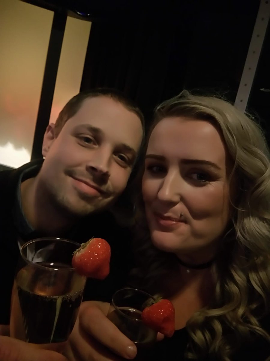 juealdo_ann's tweet image. This time last week i still can't believe it ❤💍#amsterdam #lockbridge