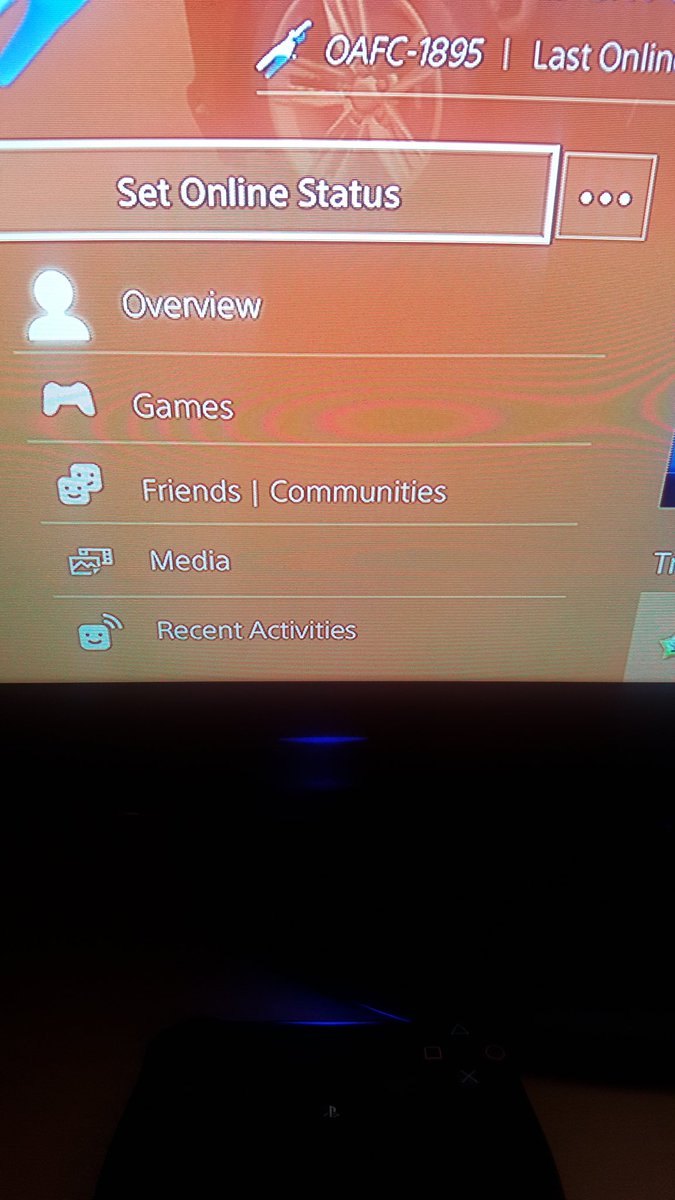 CJM19744's tweet photo. @AskPS_UK Here is a picture of his actual profile, does he just need to click on the online status?. If not if all else fails we'll see how it go's and possibly try and sign in and out again. https://t.co/hz7iX74NM6