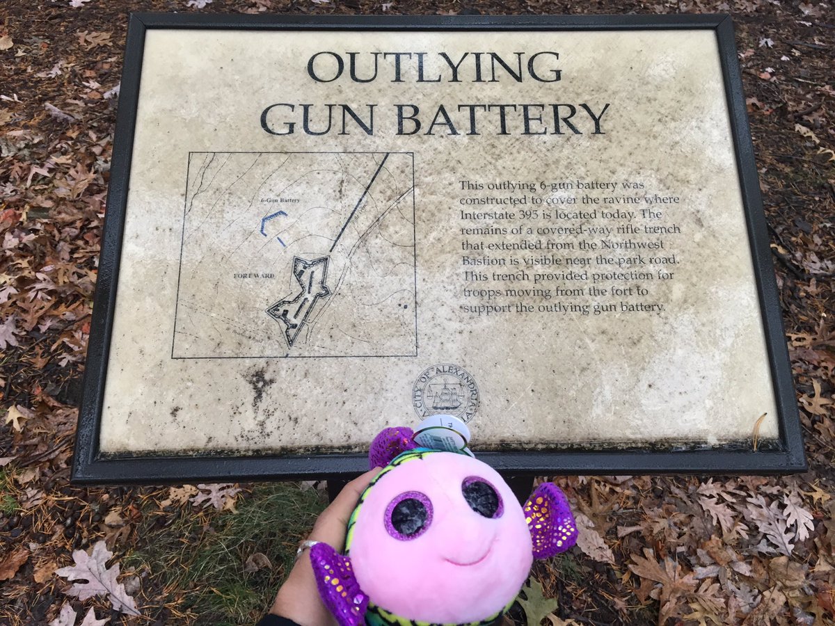 desdiham's tweet photo. #PokemonGOEC #HIST125007F18 @ProfBizri I put 4 different ones in this tweet https://t.co/bSH6bJep7i