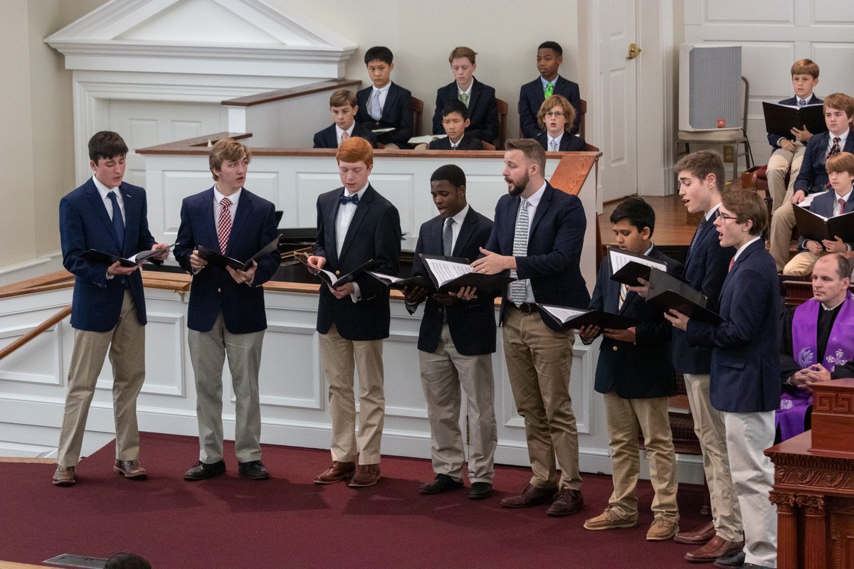 CollegiateArts's tweet photo. A great job by all of our musicians for the 2018 Lessons and Carols. All of the music was very well played! A big thanks to Mr. Blevins, Mrs. Tuttle and Mrs. Jones (@melissasmusic) for preparing our students for such a lovely event. https://t.co/Hbs25nWpWb