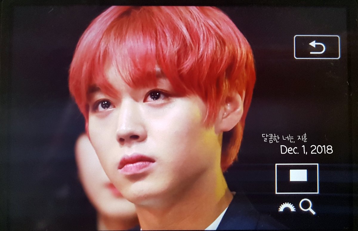 겨울의 시작에

#181201 #MMA #멜론뮤직어워드
#박지훈 #PARKJIHOON #워너원 #wannaone