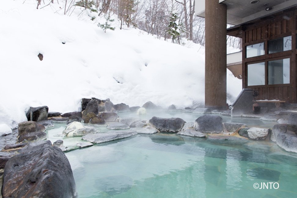 Visit_Japan's tweet photo. Few things are more treasured in Japan than the healing waters tof hot springs. While there are well-known springs in Hakone and Kyoto, you can also have a unique, authentic experience at some off-the-beaten-path hot spring resorts => https://t.co/burH00L9qb #VisitJapan https://t.co/8F54DXNYMI