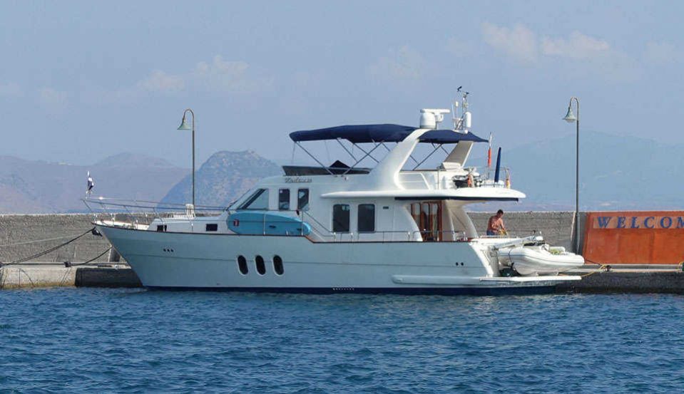 Being a true semi-displacement hull form, the Aquastar 57’s shape promotes comfortable longer-distance passage –making
#LuxuryYacht #CruisingYacht #YachtLife
shipandocean.com/listings/aquas…