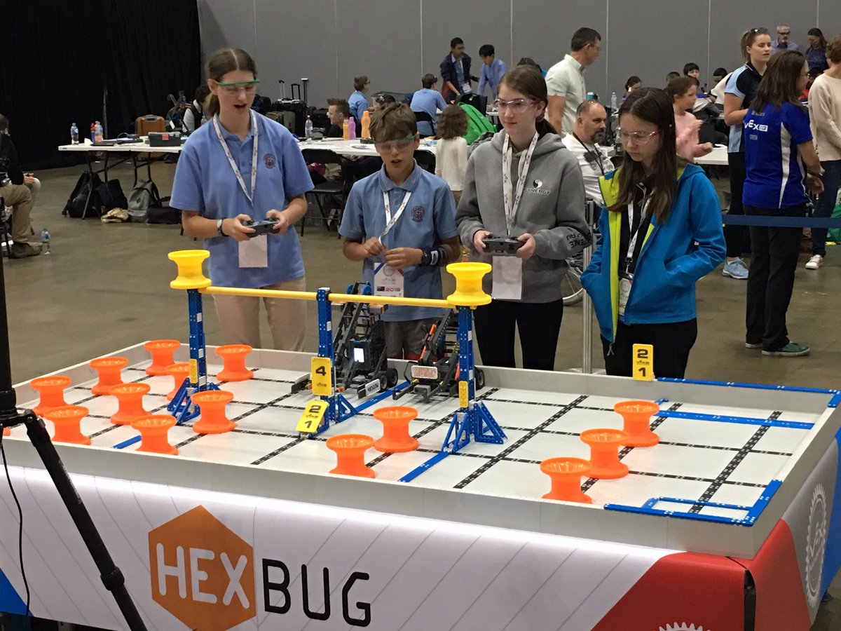 Day 2. #VEXIQ teams determined to bring rankings up. #GameOn <a href="/STCCGriffith/">St Clare's College</a> @SEQTA <a href="/VEXAustralia/">VEX Australia</a> #VexNationals2018