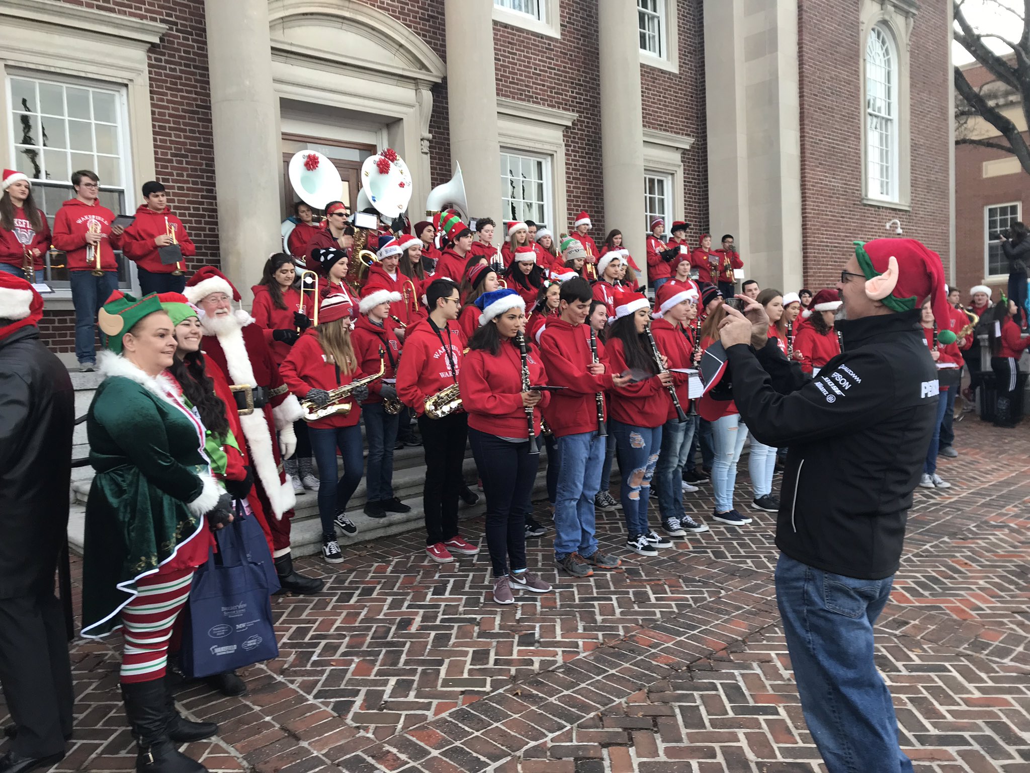 Mayor Paul Brodeur on Twitter "10th Annual Wakefield Holiday Stroll