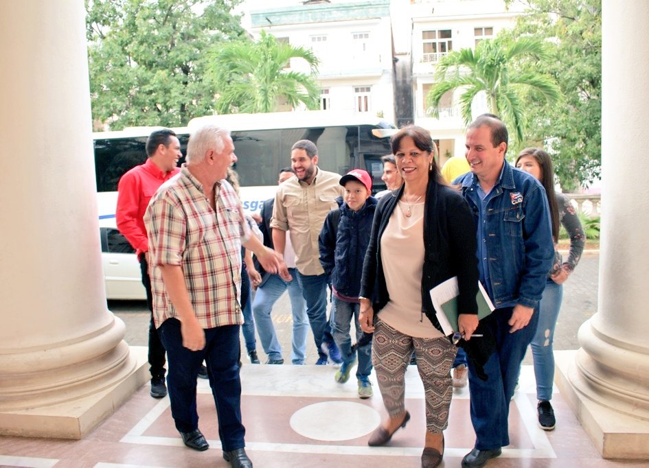 JorgePerezVEN's tweet photo. En La Habana, conversamos con directivos del Instituto Cubano de Amistad con los Pueblos ICAP, donde establecimos acciones en el marco del Movimiento de Solidaridad Internacional en los paises del mundo ante la agresión imperial contra las naciones soberanas.
@NicolasMaduro https://t.co/bijuE54yUG