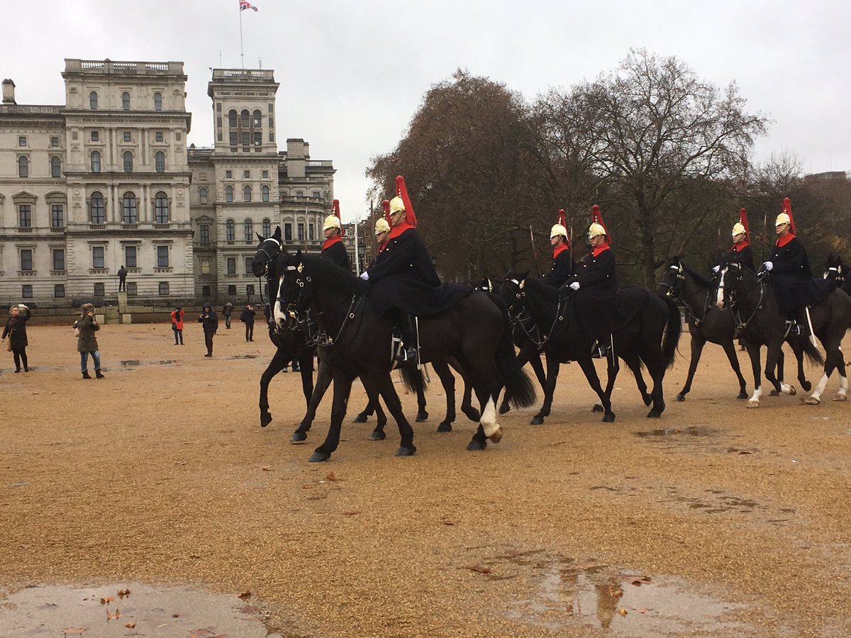 tettcoll_board's tweet photo. Great day out in London today. Sightseeing and of course Christmas shopping https://t.co/DZhooztu3L