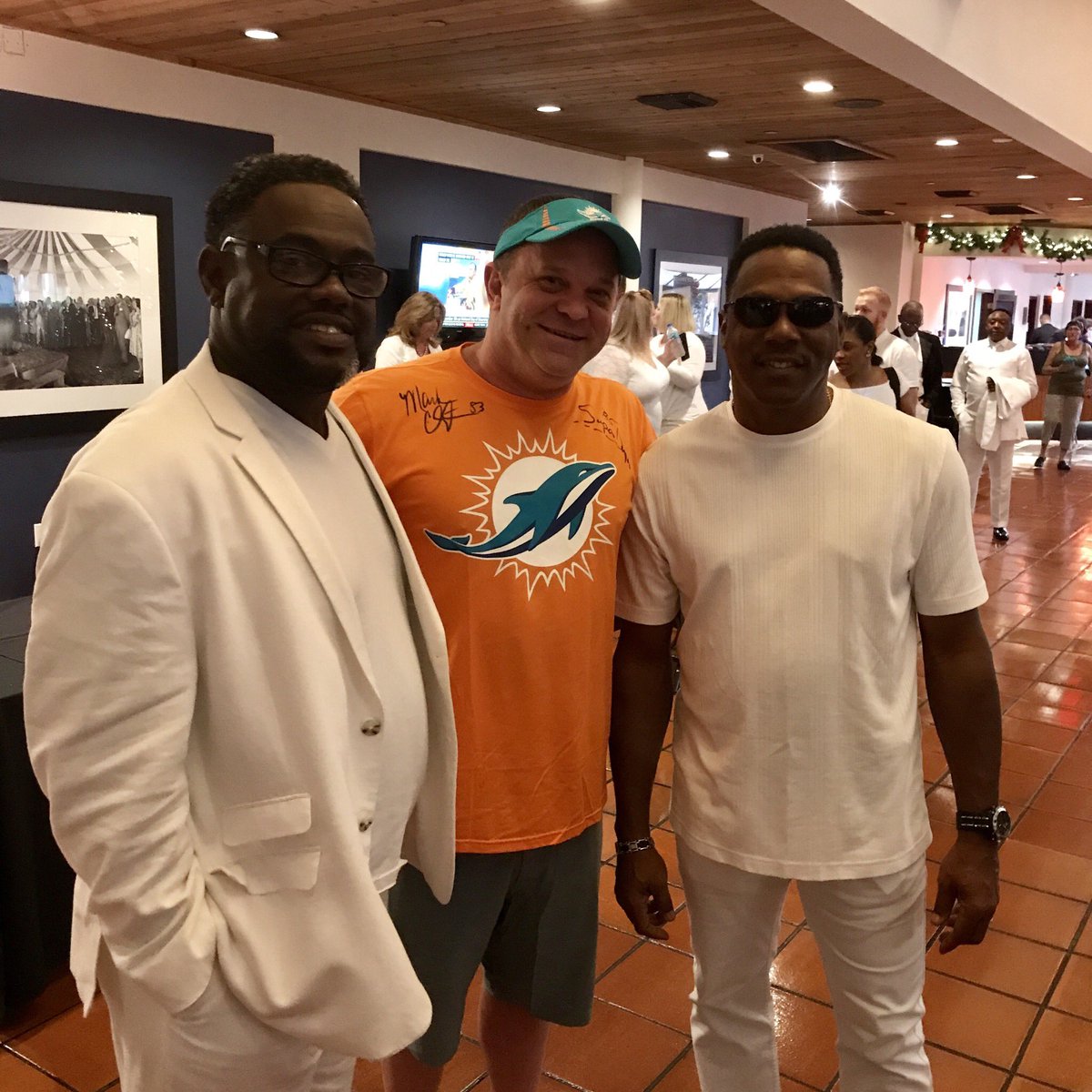 nicoleforex718's tweet photo. Oh my....Meeting Mark Duper, Mark Clayton and Larry Csonka was awesome. I watched the Mark’s brothers growing up as a kid. I feel like a kid right now. #markduper #markclayton #larrycsonka #marksbrothers #donshulahotel https://t.co/o8lHSFyb1o