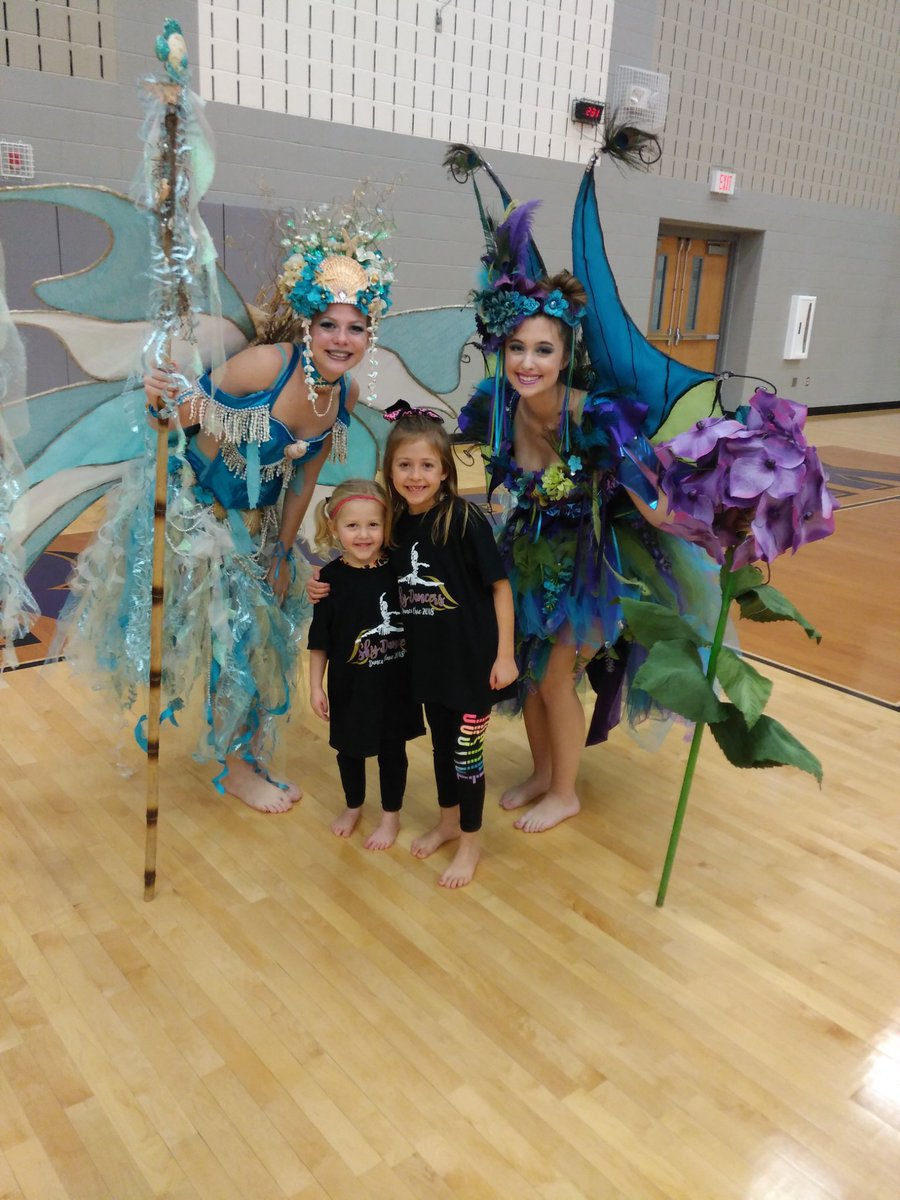 JamieBird4's tweet photo. Thank you TCHS Skydancers! My little ones had a fabulous time! https://t.co/j7F631yrvB