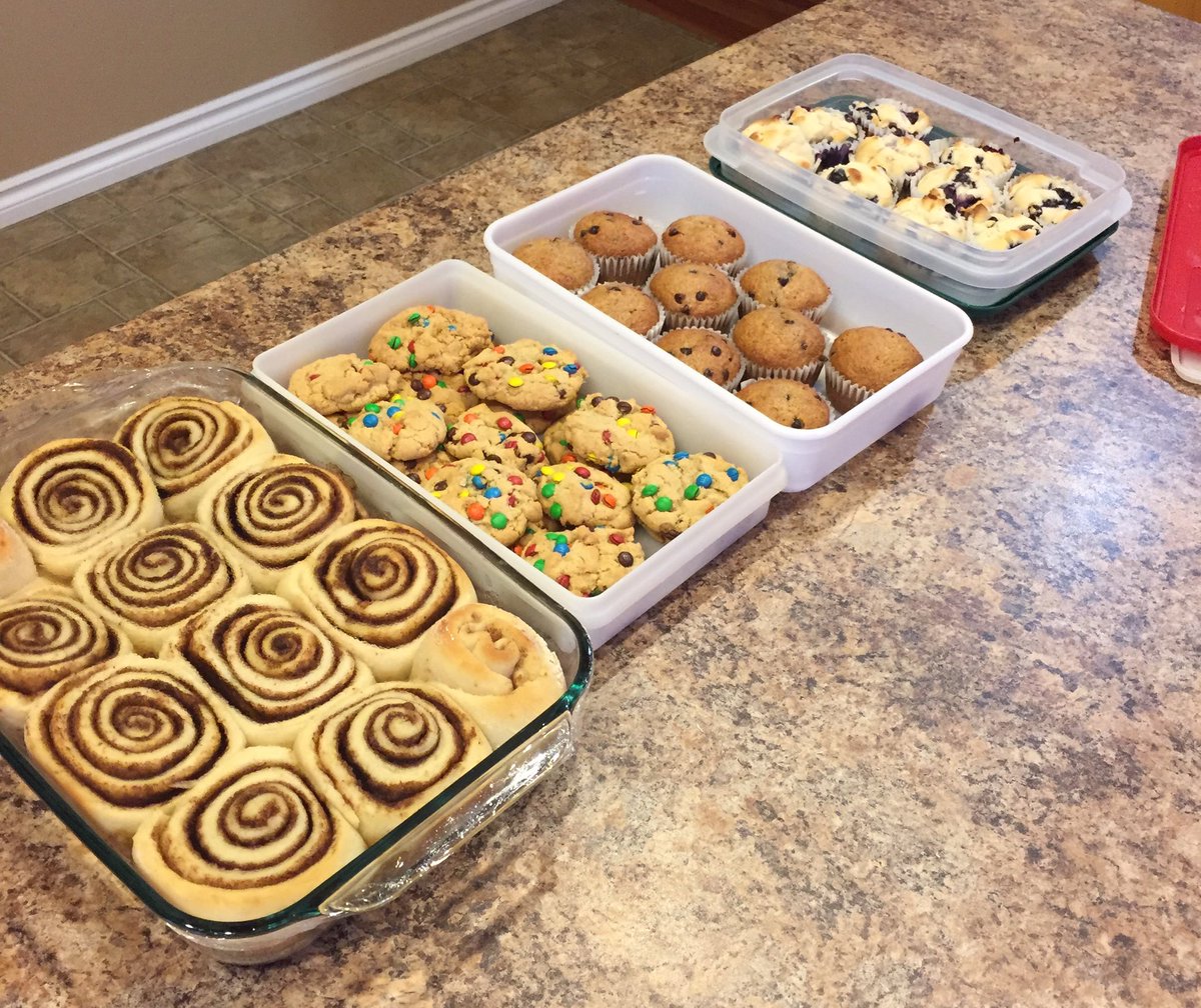 flatlander0's tweet photo. Successful afternoon breaking in my new #bitchinkitchen and regaining some sanity. #mrschristie https://t.co/h0ADgjWaYB