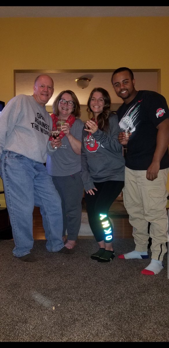 BruDavies's tweet photo. @BigPappyLeo @KSpecial9 @DaviesAlisonpa3 #VBKO #B1GCHAMPS #RIP41 #Notwildaboutcats #WeloveURBZ #NEEDA60BURGER #OfnH https://t.co/8ZVkRJaFbZ