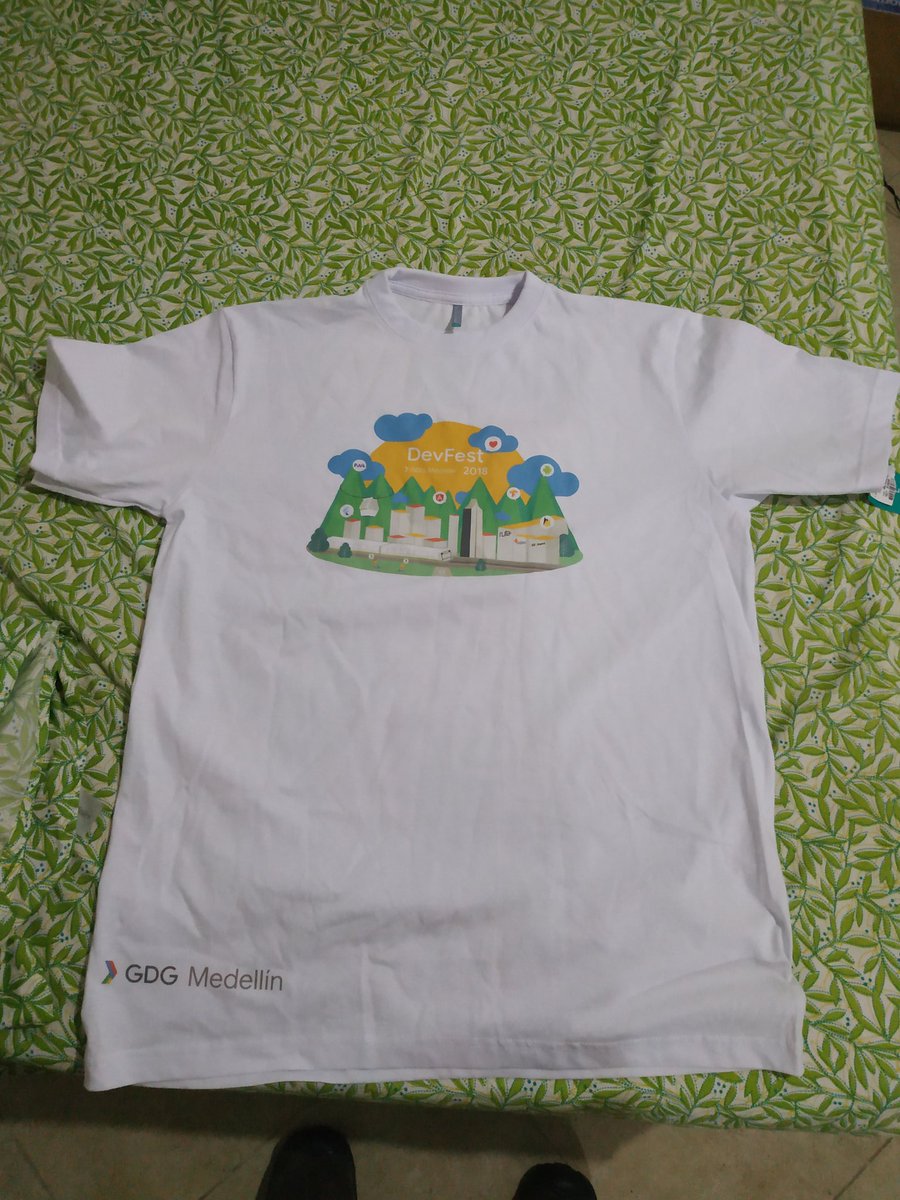 lliccien's tweet photo. Mi premio del #devfestmedellin2018 #DevFest18 #DevFestStories @gdgmed @gdg @google. Gracias excelente evento https://t.co/YDkngqelYC
