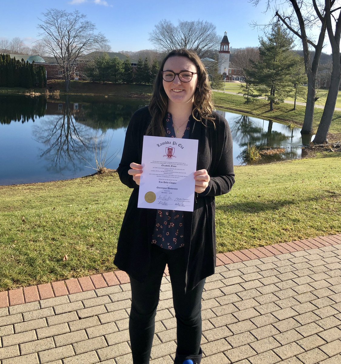 LizFlynn__'s tweet image. I was removed from my high school’s honor society after dropping .1 below the GPA requirement. I failed two NYS exams because I gave up and constantly told myself I was unintelligent. 

Today I was inducted into QU’s Communications Honor Society.

NEVER give up on yourself.